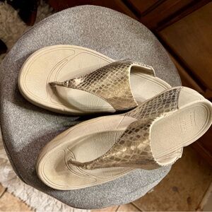Fitflop Gold/Cream Tan Sandals with Woven Straps